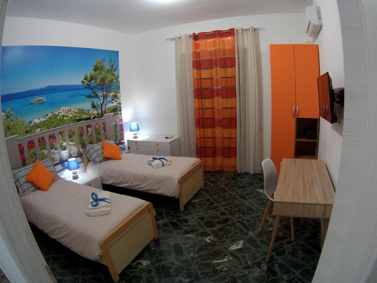 Domus Salerno Apartment Bagian luar foto