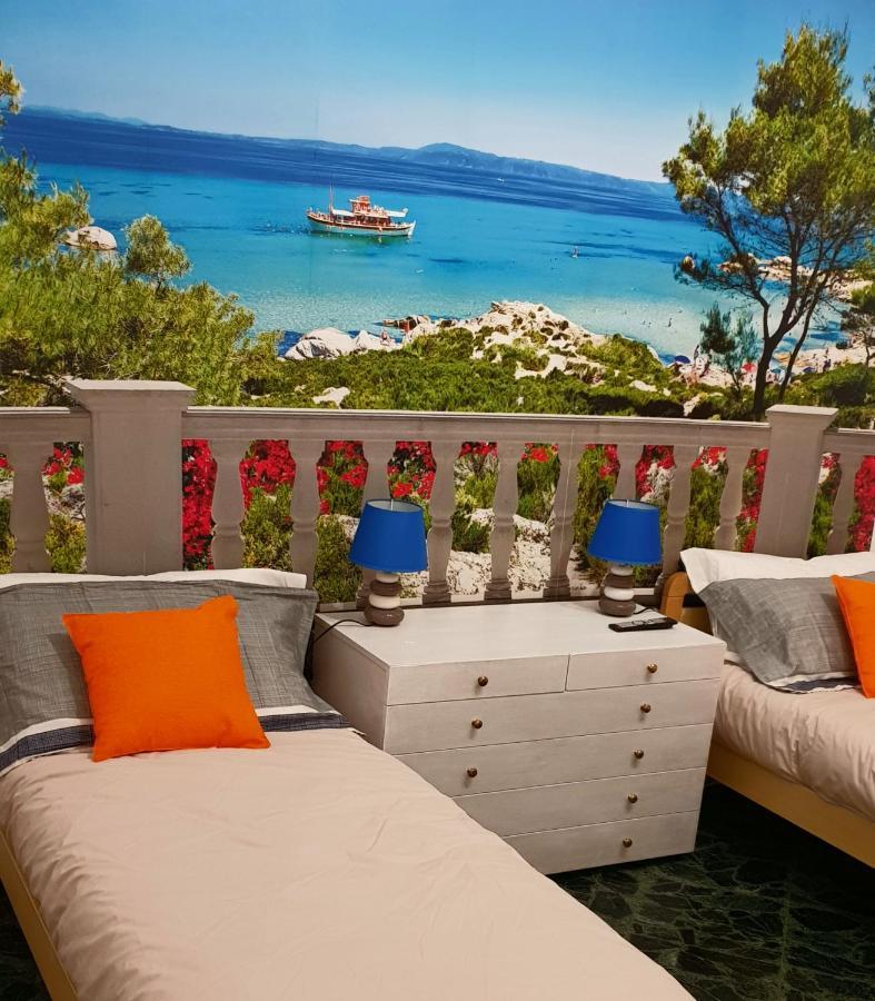 Domus Salerno Apartment Bagian luar foto