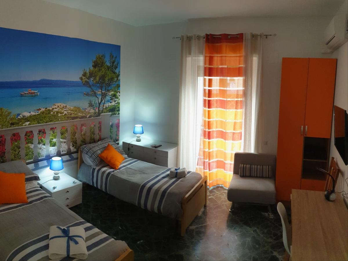 Domus Salerno Apartment Bagian luar foto